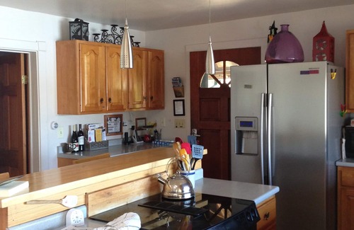 Bridport House | Spacious 4-season Lake Champlain charming contemporary house