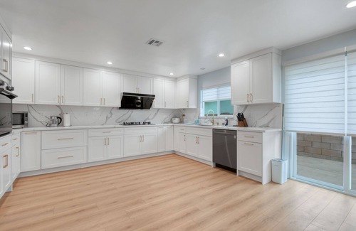 East Pasadena House | Spacious 4B3B new house in Pasadena