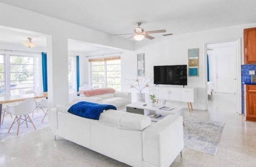 Wilton Manors House | Spacious 4bd house on the River Wilton Manors