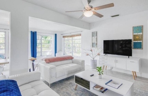 Wilton Manors House | Spacious 4bd house on the River Wilton Manors