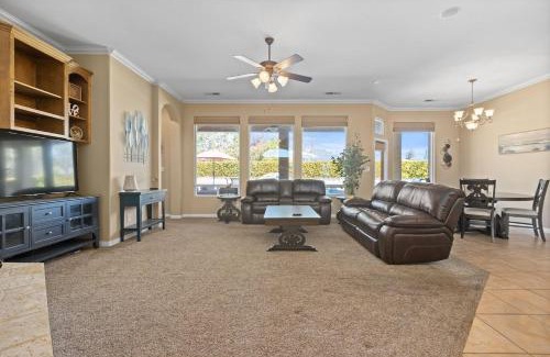 Greenacres House | Spacious 4BR 3BA Home KING Suite Pool Sleeps 8