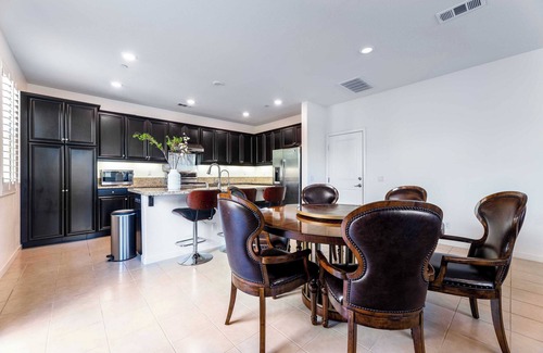 Valle Lindo House | Spacious 4BR Haven｜Office & Study｜Perfect for Families & Pets #41628