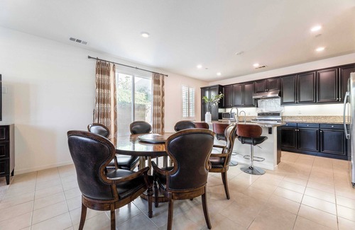 Valle Lindo House | Spacious 4BR Haven｜Office & Study｜Perfect for Families & Pets #41628