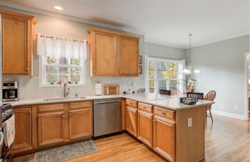 Douglasville Villa | Spacious 4BR Villa Getaway near Atlanta