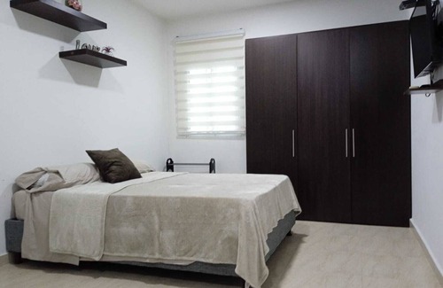 Barranquilla House | Spacious 5-bedroom house with WiFi and AC in wonderful Barranquilla