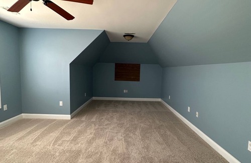 Huntsville House | Spacious 5-bedroom house with WiFi, AC in marvelous Huntsville!