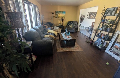 Green Bay House | Spacious 5-bedroom house in Green Bay with WiFi, AC available for 2025 NFL draf