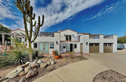 Montecito House | Spacious 5-bedroom house in delightful Montecito with AC