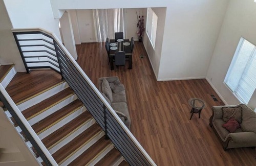 Lancaster House | Spacious 5-bedroom house with AC and WiFi in delightful Palmdale
