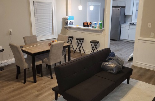 Harrisburg House | Spacious 5-bedroom house with AC and WiFi in charming Augusta