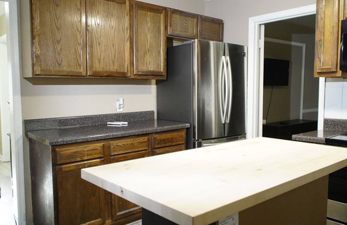 Leslie Estates House | Spacious 5-bedroom house with WiFi and AC in charming Decatur