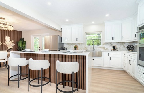 Laurel House | Spacious 5-bedroom house in charming Nokomis with AC, WiFi