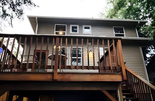 Ravenna House | Spacious 5-bedroom house in serene Seattle with WiFi and AC