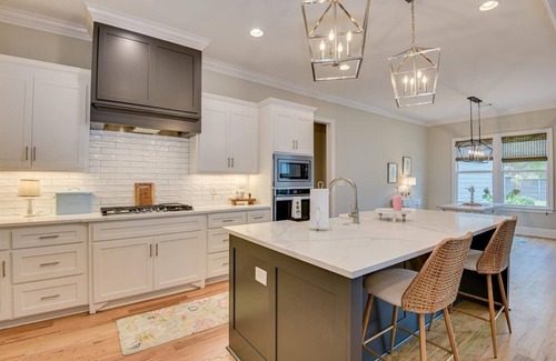 Evans House | Spacious 5-bedroom house in River Island