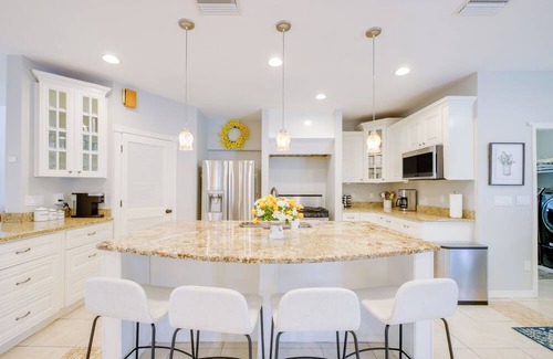 Vilano Beach House | Spacious 5-bedroom house in charming St. Augustine with WiFi, AC