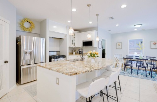 Vilano Beach House | Spacious 5-bedroom house in charming St. Augustine with WiFi, AC