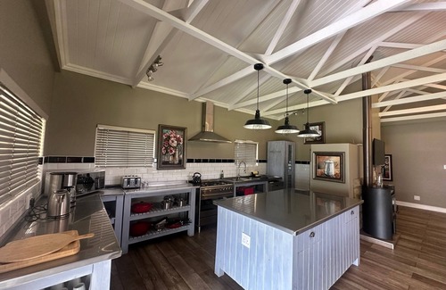 Clarens Villa | Spacious 5-bedroom villa in delightful Clarens with AC, WiFi