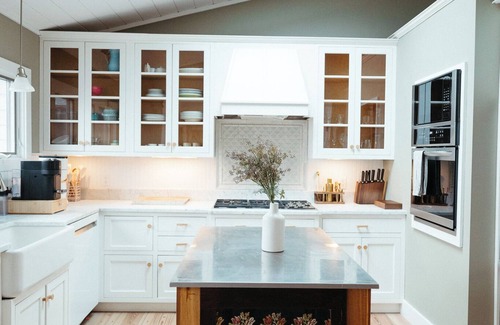 Montauk House | Spacious 5-bedroom Waterfront House on Beautiful Montauk Lake - Newly renovated