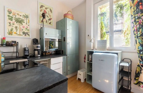 Quartier Sainte-Marguerite Apartment | Spacious 5 bedrooms Home, Centre of Paris