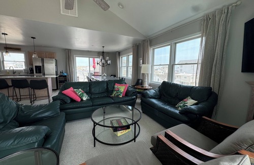 Brigantine House | Spacious 5BR/3BA Beach Block Home – Steps to Sand & Perfect for Families!