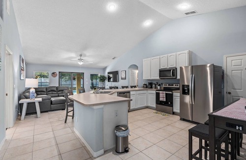 Legacy Park Villa | Spacious 5BR Family Villa w/Private Pool, Spa & Close to Disney