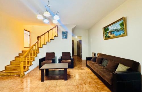 Old Boulevard House | Spacious 5BR Private home in old Batumi