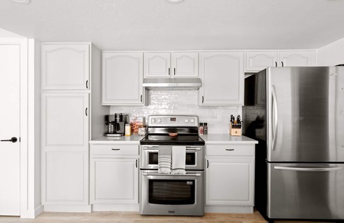 North Mountain House | Spacious 5BR Retreat with Heated Pool, Hot Tub, Arcade, Fire Pit & Games