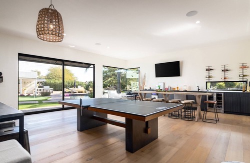 Shea North Estates House | Spacious 6-bdrm Resort home in Scottsdale , Sleeps 16+ fitness room, Pickleball