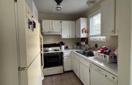 Beach Haven House | Spacious 6-bedroom, 3-bath Beach House w/WiFi, AC in lovely North Beach, LBI