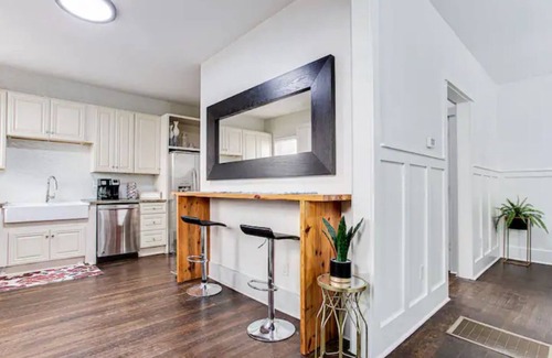 Old Fourth Ward House | Spacious 6-bedroom duplex home in downtown Atlanta