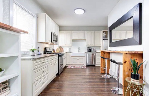 Old Fourth Ward House | Spacious 6-bedroom duplex home in downtown Atlanta