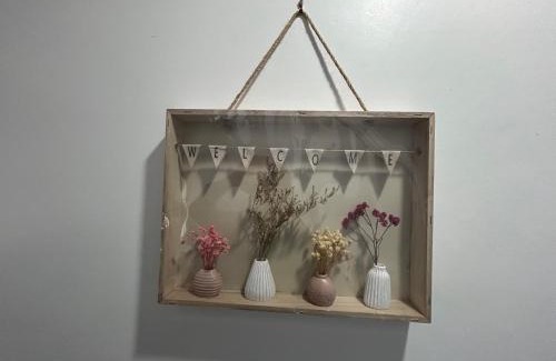 Erdington House | Spacious 6-Bedroom Home Near Aston Parking for 3-Vans 3-Showers 4-WCs M6 J6 City Centre Airport NEC Contractors Groups & Long Stay