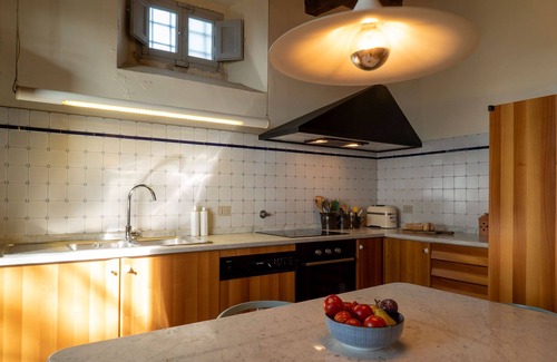 San Gennaro Villa | Spacious 6 Bedroom Tuscan Luxury Villa with Views.