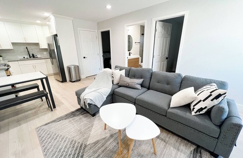 Santa Clara House | Spacious 6-bedroom, 5-Bath 2 Homes 1 Lot in enchanting Santa Clara
