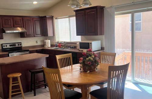 South Salt Lake House | Spacious 7-bedroom house in wonderful South Salt Lake with AC