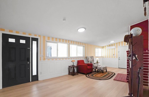 Southwest Anaheim House | Spacious 7-bedroom themed house ~10 min from Disney
