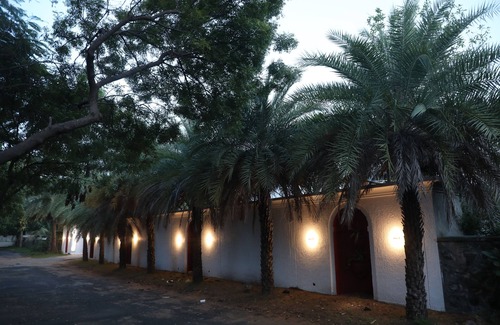 Vadanemelli Villa | Spacious 7-bedroom villa in terrific Chennaion the beach side with WiFi, AC