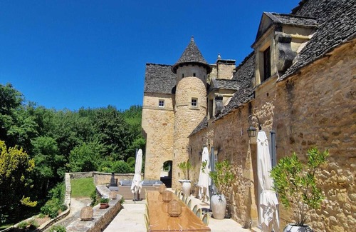 Saint-Cyprien House | Spacious 8-bedroom chateau in charming Saint-Cyprien with pool, bar and gym