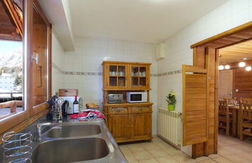 Les Deux Alpes Ski Chalet | Spacious 8-room chalet, 15 people, sauna, fireplace, Les Deux Alpes