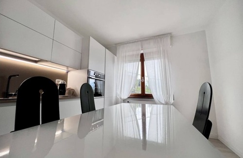 Menaggio House | Spacious 95 sqm newly renovated vacation home with breathtaking views