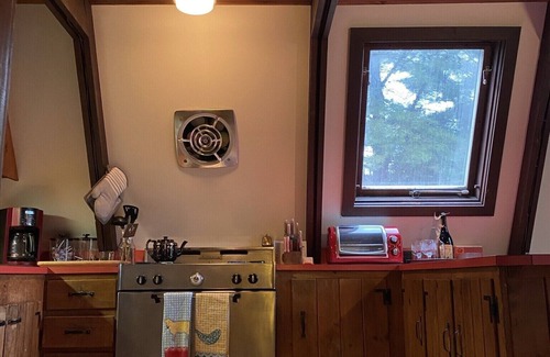 Stratton and Bromley Ski Areas House | Spacious A-Frame chalet, minutes to Stratton Mountain, Winhall, VT