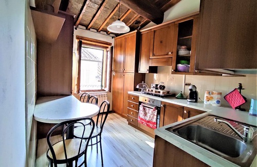 San Quirico d'Orcia Apartment | Spacious apartment in the historic center!