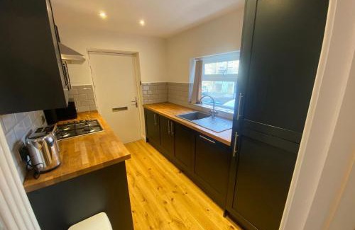 Ilkley Apartment | Spacious and bright 1 - bedroom rental unit