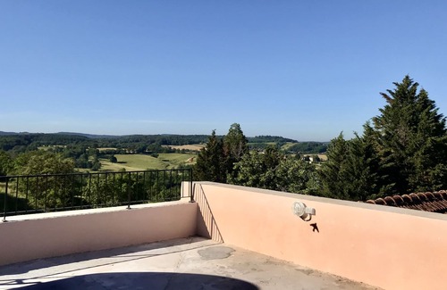 Lormes House | Spacious and bright house with terraces and beautiful views of the countryside.
