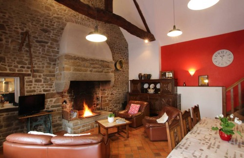Le Grand-Celland Cottage | Spacious and comfortable house for a relaxing holiday in Normandy