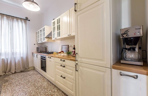 San Marco Apartment | Spacious and Charming Apartment Near Fenice Theatre
