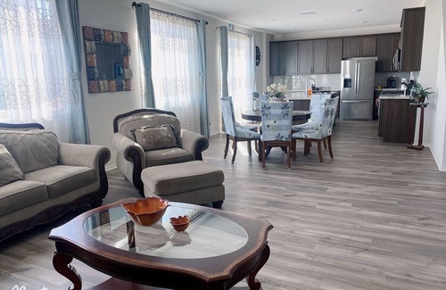 Riverside House | Spacious And Comfortable #102 Room On The First Floor