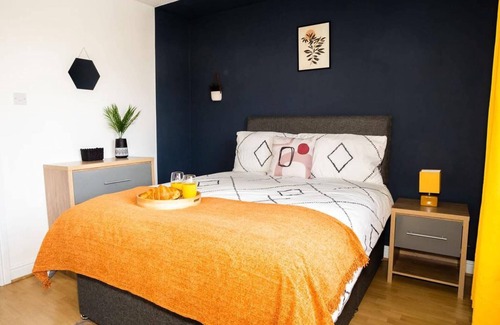 Haydock House | Spacious and cozy 2-bedroom In Haydock
