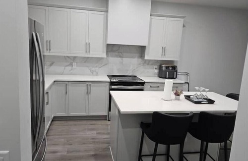 Evanston House | Spacious and cozy home, self check in