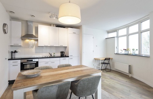 Merenwijk Apartment | Spacious and luxurious first flloor apartment with balcony- Kaag (9)